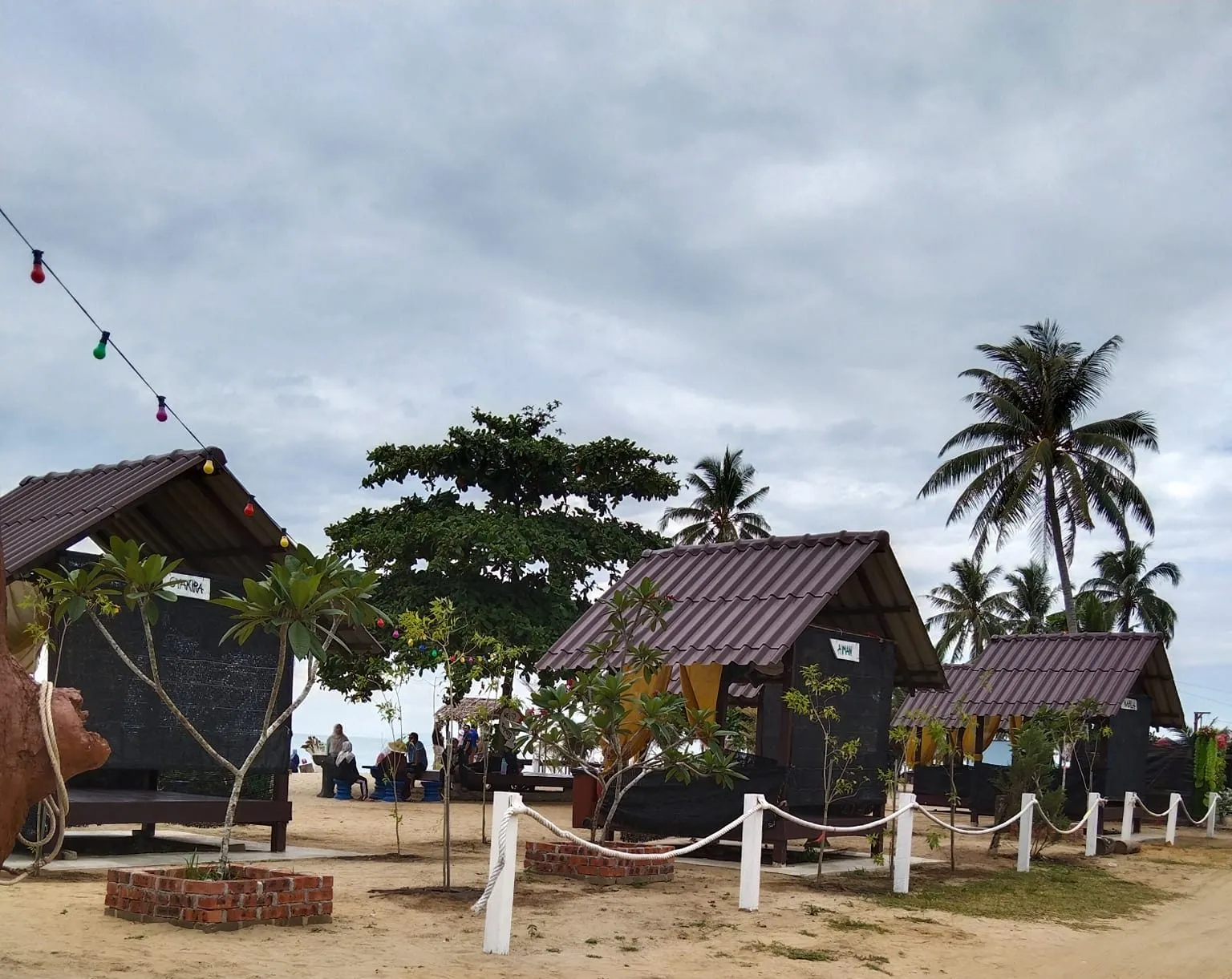 Gazebo Pantai Tapang